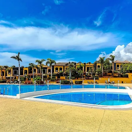 Vila Townhouse Del Duque 5duk49 *